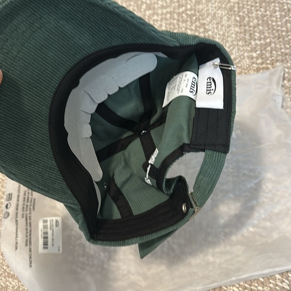 Emis green corduroy hat NWT - Picture 2 of 5